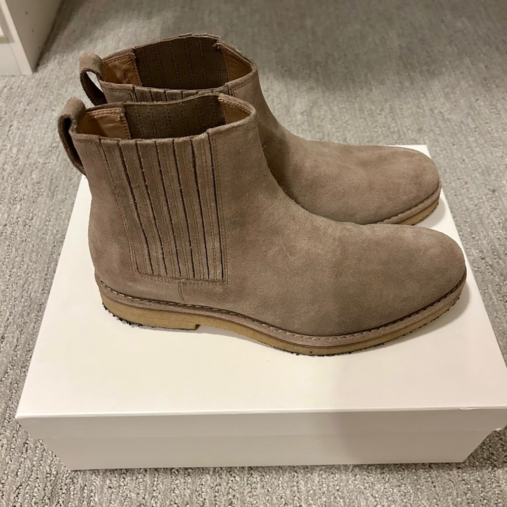 Mens Vince Carmine Suede Chelsea Boots 8.5/9